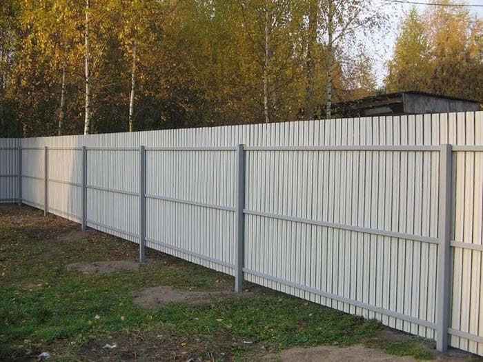 Столбы для забора и ограждений в Гатчине и ЛО